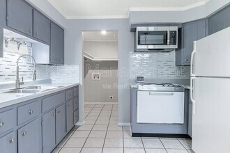 Building Photo - 314 Kenbrook Dr