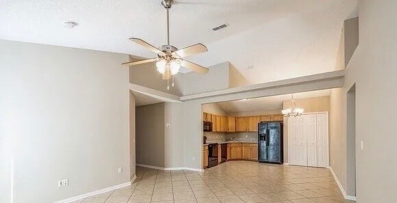 Foto del edificio - 2044 Hunters Trace Cir