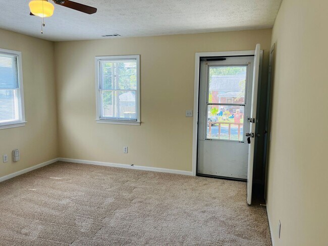 Foto del edificio - Great location! Close to Downtown Newnan, ...