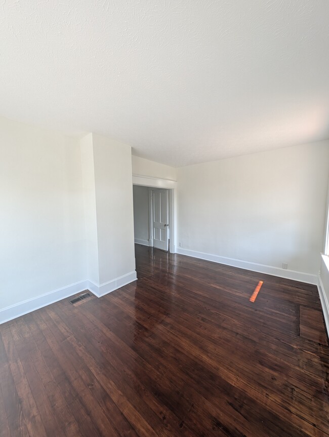 Building Photo - 301 N Basil St