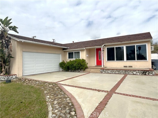 Foto del edificio - 811 Drake Ave