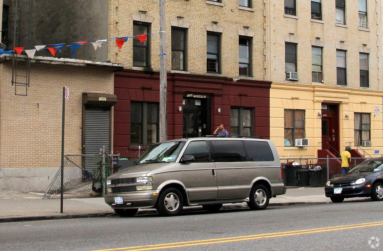 Foto del edificio - 1334 St Johns Pl