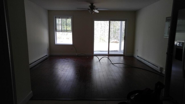 Livingroom - 62 Somersworth Rd