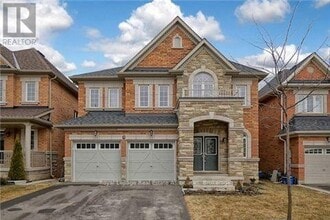 Building Photo - 7 Lavallee Cres