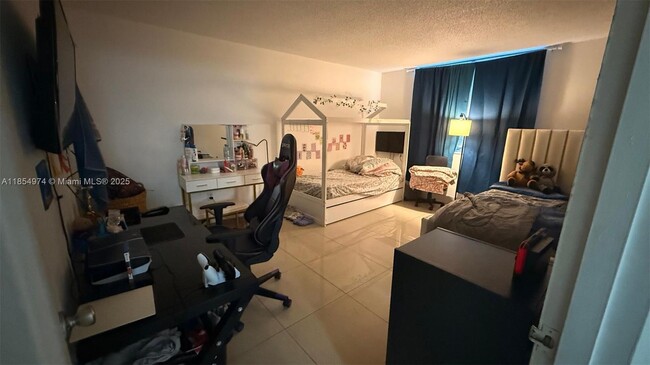 Foto del edificio - 4330 NW 79th Ave