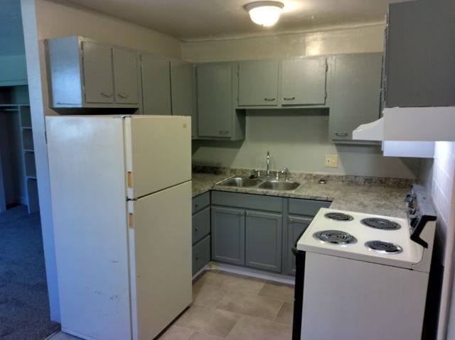 Building Photo - 1994 Elmira St