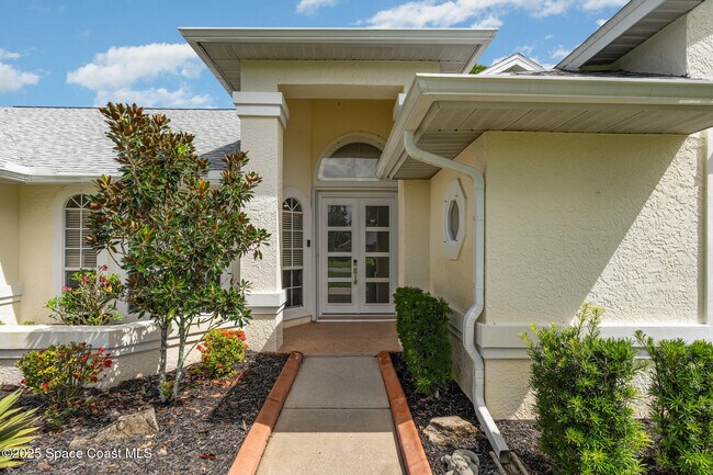 Foto del edificio - 3897 Peacock Dr