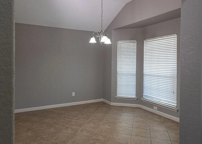 Building Photo - 7703 Redstone Manor