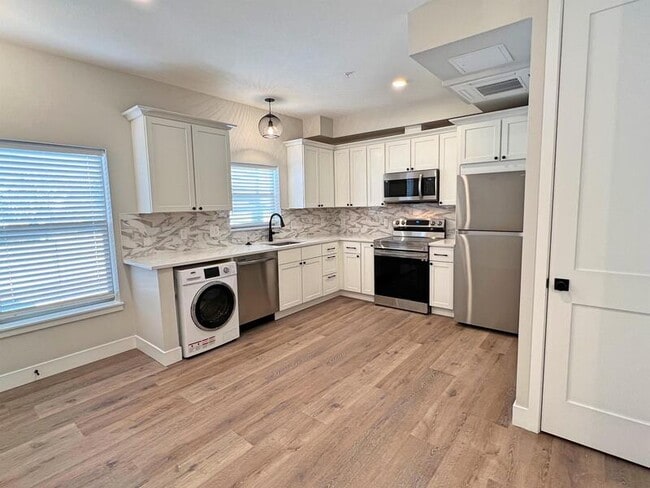 Photo - 3327 Tejon St Apartment