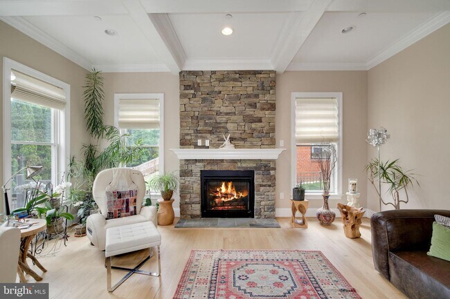 Foto del edificio - 8623 Rayburn Rd