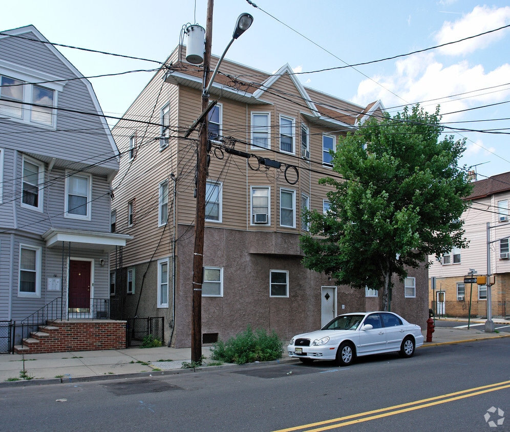 2931 Davis Ave, Kearny, NJ 07032 Apartments in Kearny, NJ