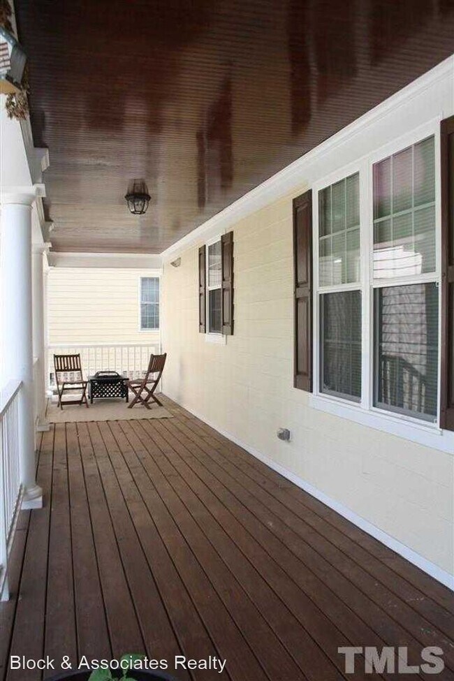 Building Photo - 4 br, 4.5 bath House - 432 Weycroft Grant