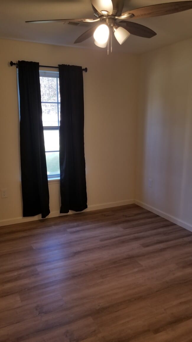 Foto del edificio - 165 Knowledge Ave