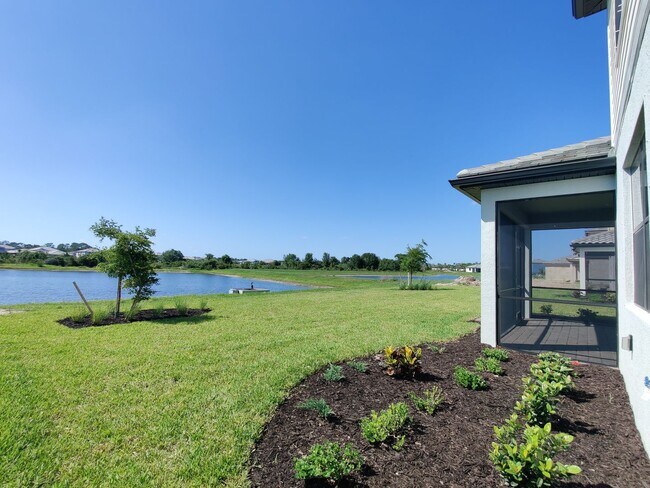 Foto del edificio - 6140 Baywood Ct