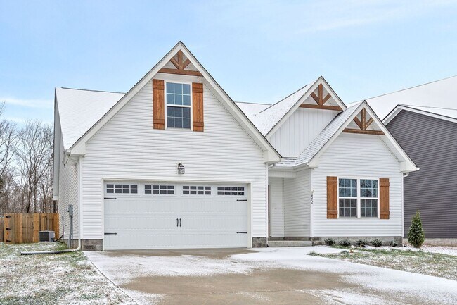 Foto del edificio - Pet Friendly Three Bedroom with Bonus!