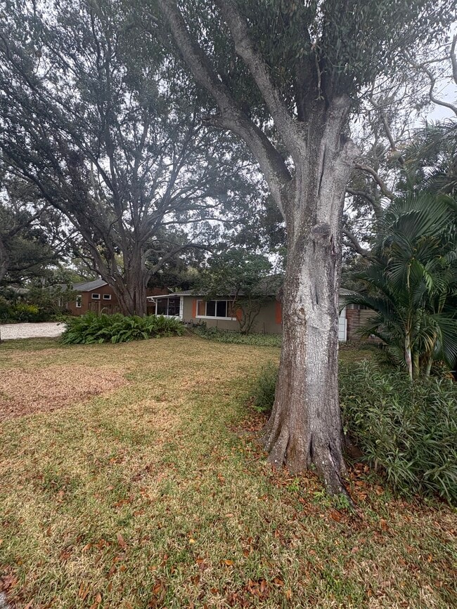 Building Photo - Dartmouth