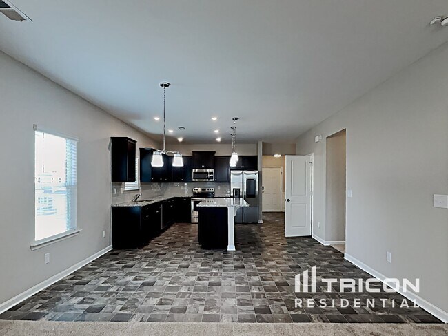 Foto del edificio - 346 Crandon Rd