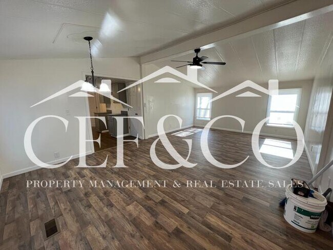 Foto del edificio - 97 State Rd S-42-2088