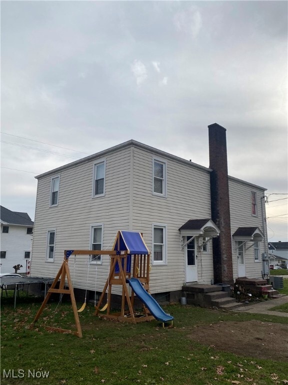 Building Photo - 101 W 39th St