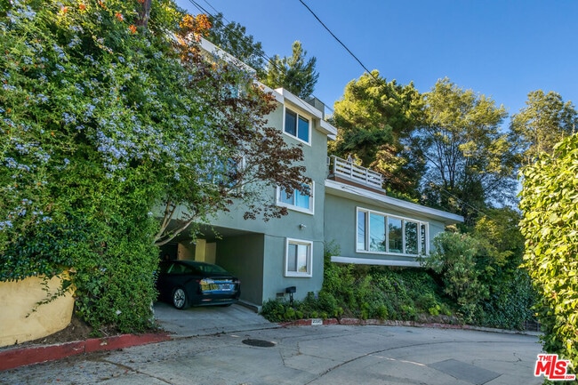 Building Photo - 2385 Sunset Heights Dr