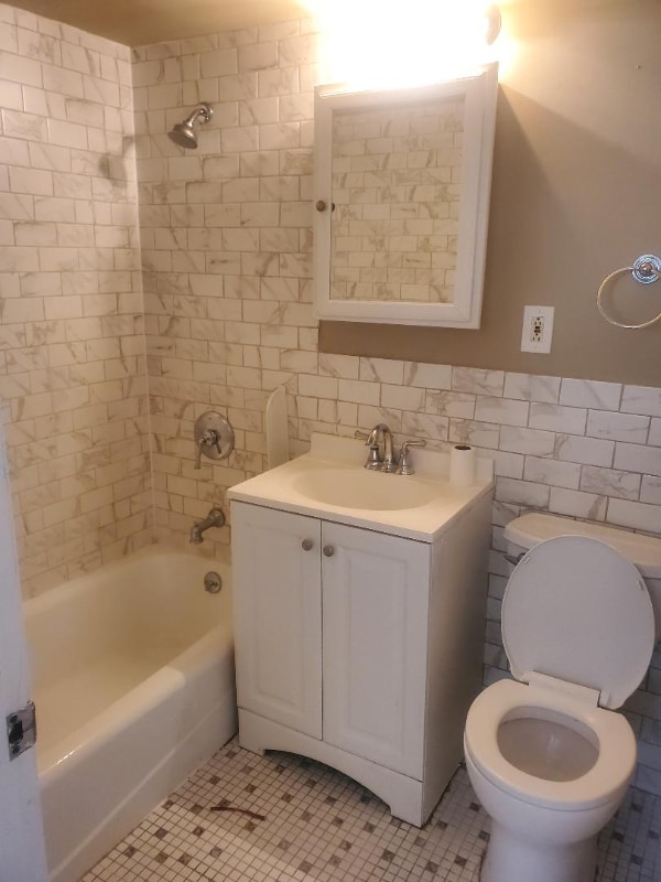 Photo - 1107 Washington Blvd (Oak Park, IL)