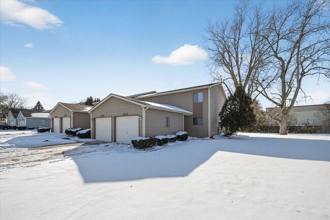 Building Photo - 2755-2761 Scarlet Oak