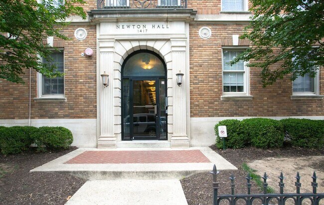 Foto del edificio - Fantastic 1 BR/1BTH in Columbia Heights, just 3 blocks from Metro Station!