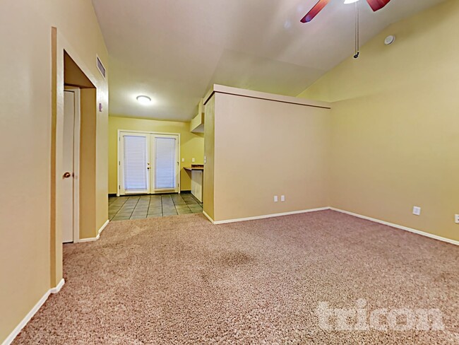 Foto del edificio - 515 E Rockwood Dr