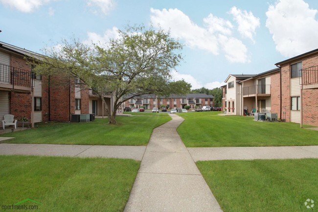 Building Photo - English Village