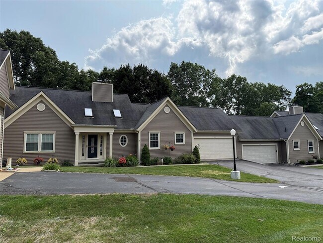 Building Photo - 7670 Golden Hill Ct