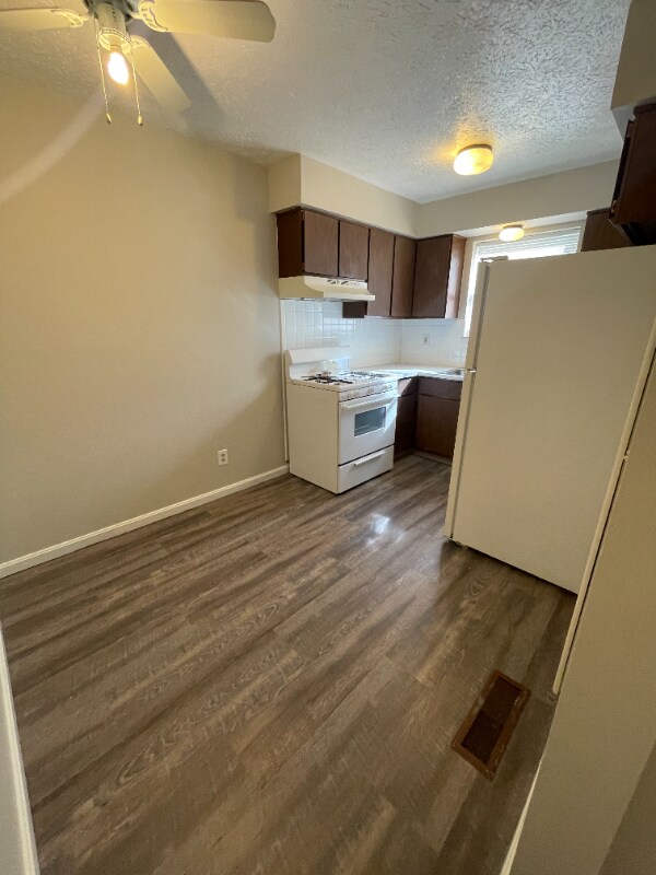 Building Photo - 446 Sheraton Dr NW
