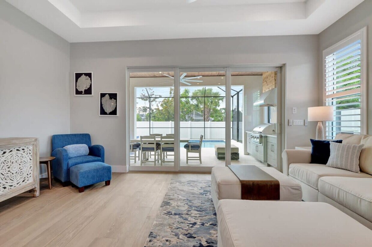 Foto principal - 846 95th Ave N