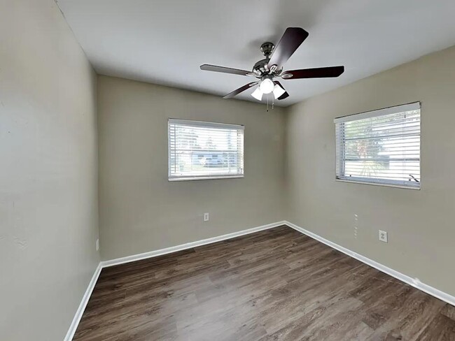 Foto del edificio - 10312 SW 156th St