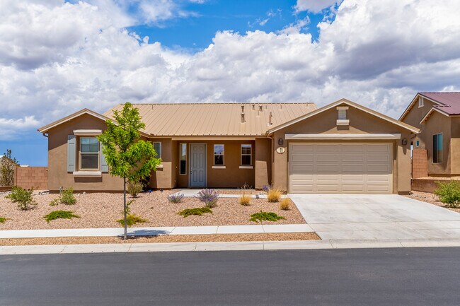 Building Photo - 1 Camino Cerro Escondido