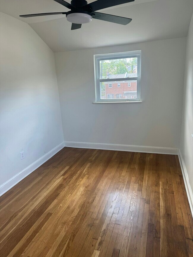 Foto del edificio - 4323 Dubois Pl SE