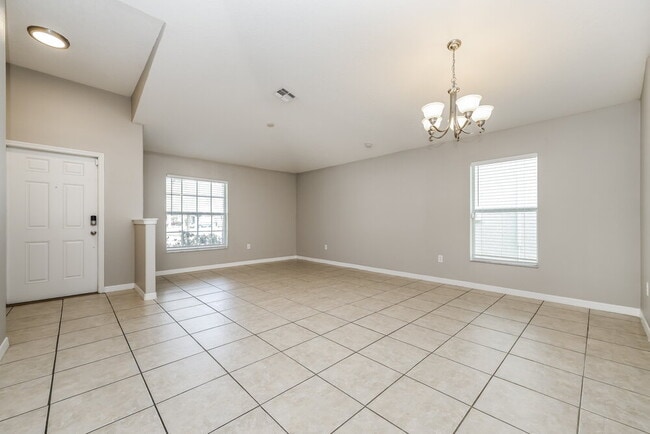 Building Photo - 509 Vista Ridge Dr