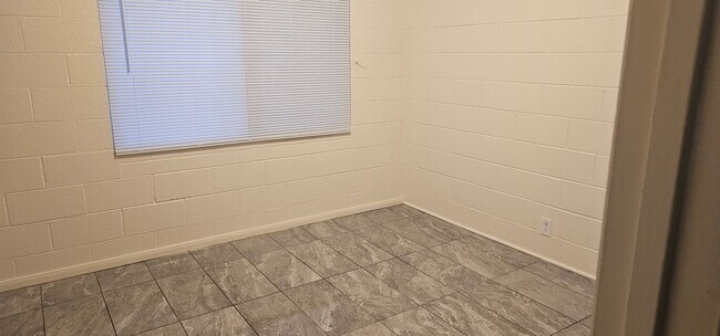 Foto del edificio - 4p1933