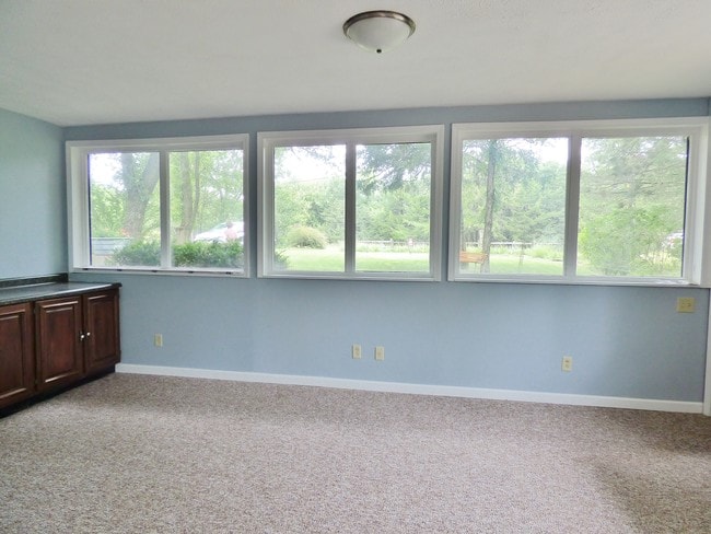 Building Photo - 4704 Dobson Cir