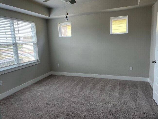 Building Photo - 7302 Travertine Spring Dr