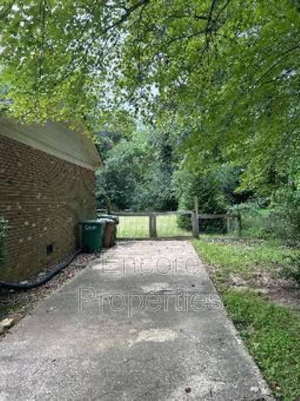 Building Photo - 814 Pamlico Dr