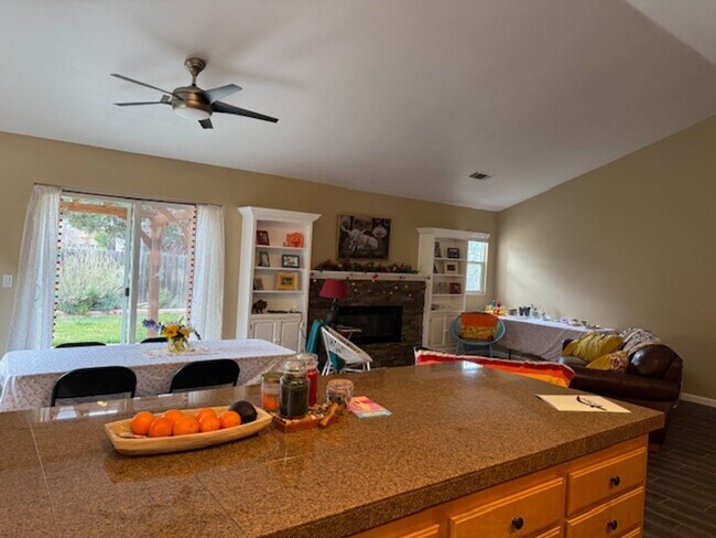 Building Photo - 541 Fairchild Ln