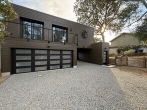 Building Photo - 5780 Violeta Ave