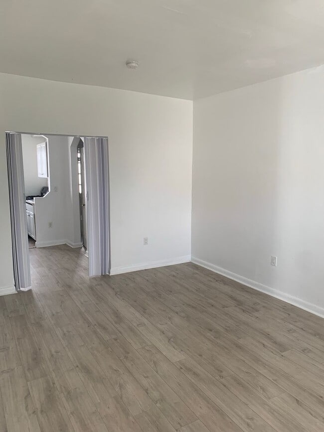 Photo - 1350 Euclid Avenue Apartment