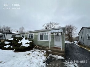 Building Photo - 6528 W Lawn Ave