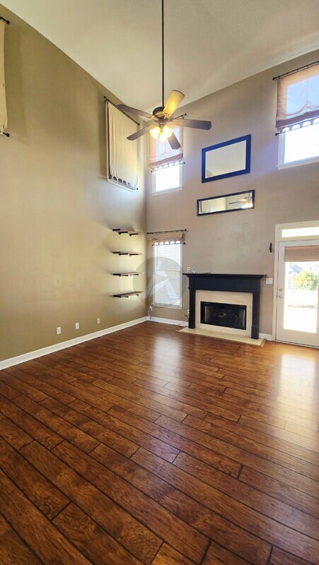 Foto del edificio - 203 Elmbrook Ln