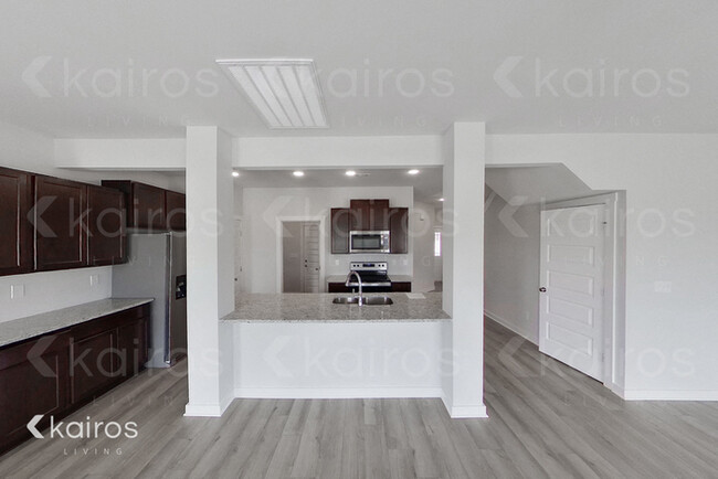 Foto del edificio - 6028 Taramore Ln NW