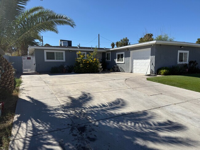 Building Photo - 5905 Fawn Ave