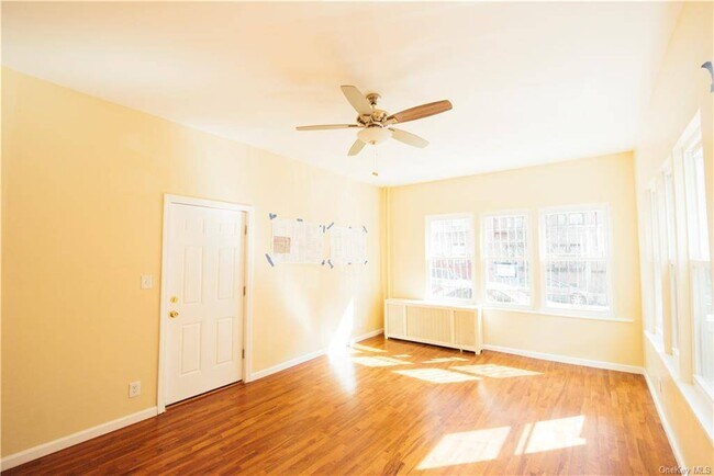 Building Photo - 1443 Beach Ave
