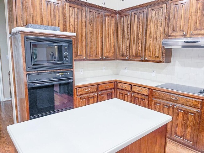 Building Photo - 1514 Pecan Valley Ct