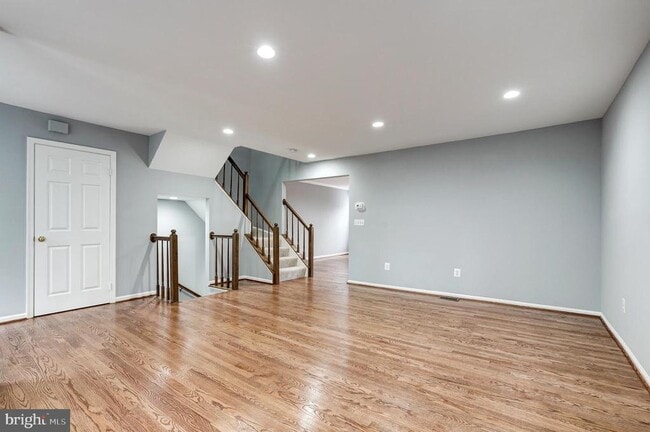 Foto del edificio - 3827 Inverness Rd
